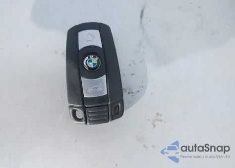 2015 BMW X1 Sdrive28I z USA, uszkodzony, nr VIN WBAVM1C53FV318159